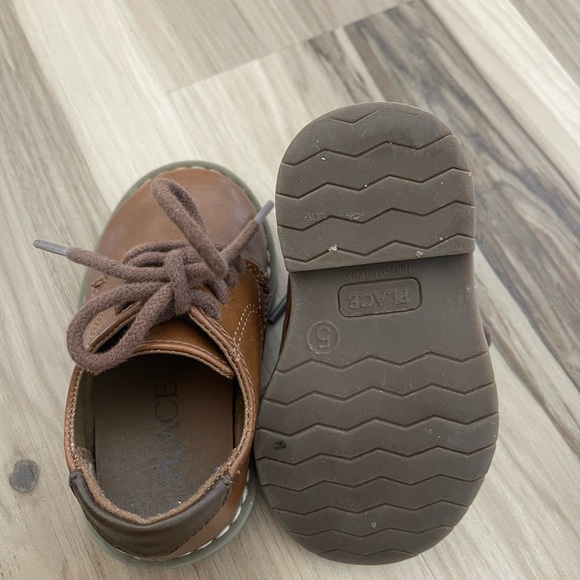 Boys children’s place loafers, size 5 toddler - Picture 2 of 2